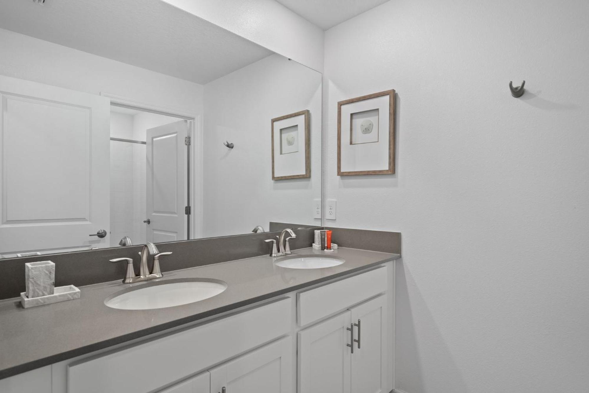 Stunning 4Bed Home, Perfect For Families كيسيمي المظهر الخارجي الصورة